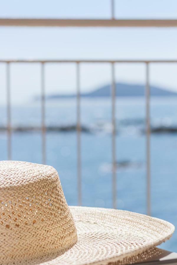 Sulla Spiaggia Di Toto E Tota Tellaro Εξωτερικό φωτογραφία